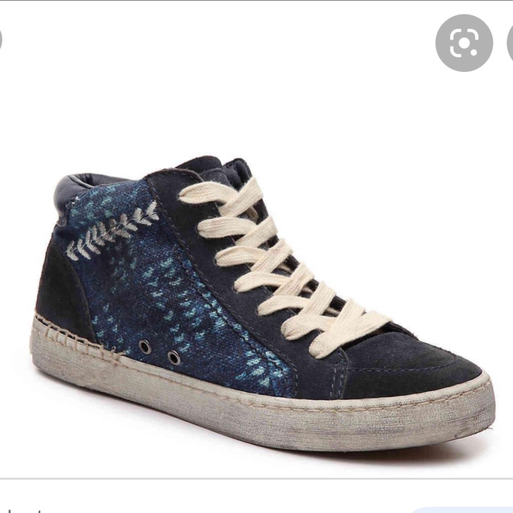 Dolce Vita Zane Suede Blue Sneaker- size 7